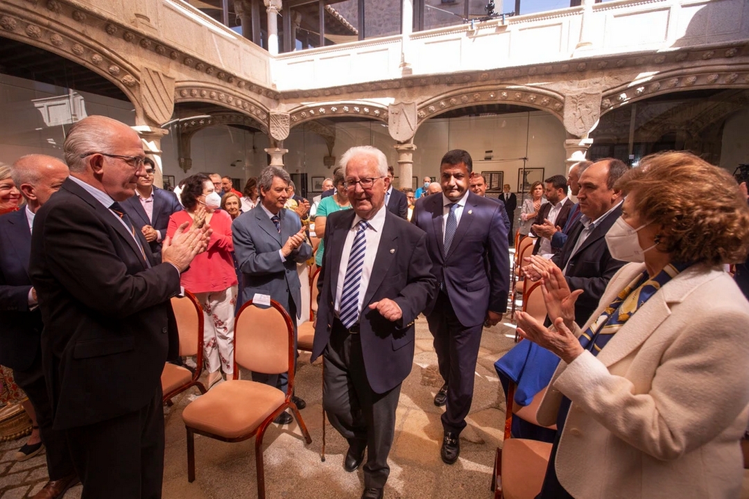 Convocatoria del II Premio de las Ciencias “Arturo Duperier”