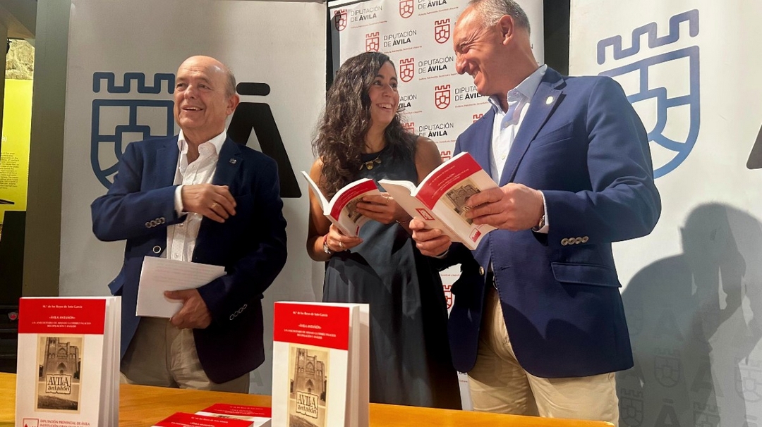 Presentaci&oacute;n del libro &laquo;&Aacute;vila anta&ntilde;&oacute;n&raquo;, un anecdotario de Arsenio Guti&eacute;rrez Palacios. Recopilaci&oacute;n y an&aacute;lisis